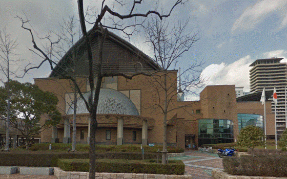 福岡市総合図書館