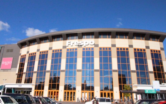 鳥栖のランドマーク「フレスポ」