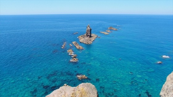 積丹ブルーの海