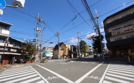 呉羽の里バス停周辺は便利ですよ♪